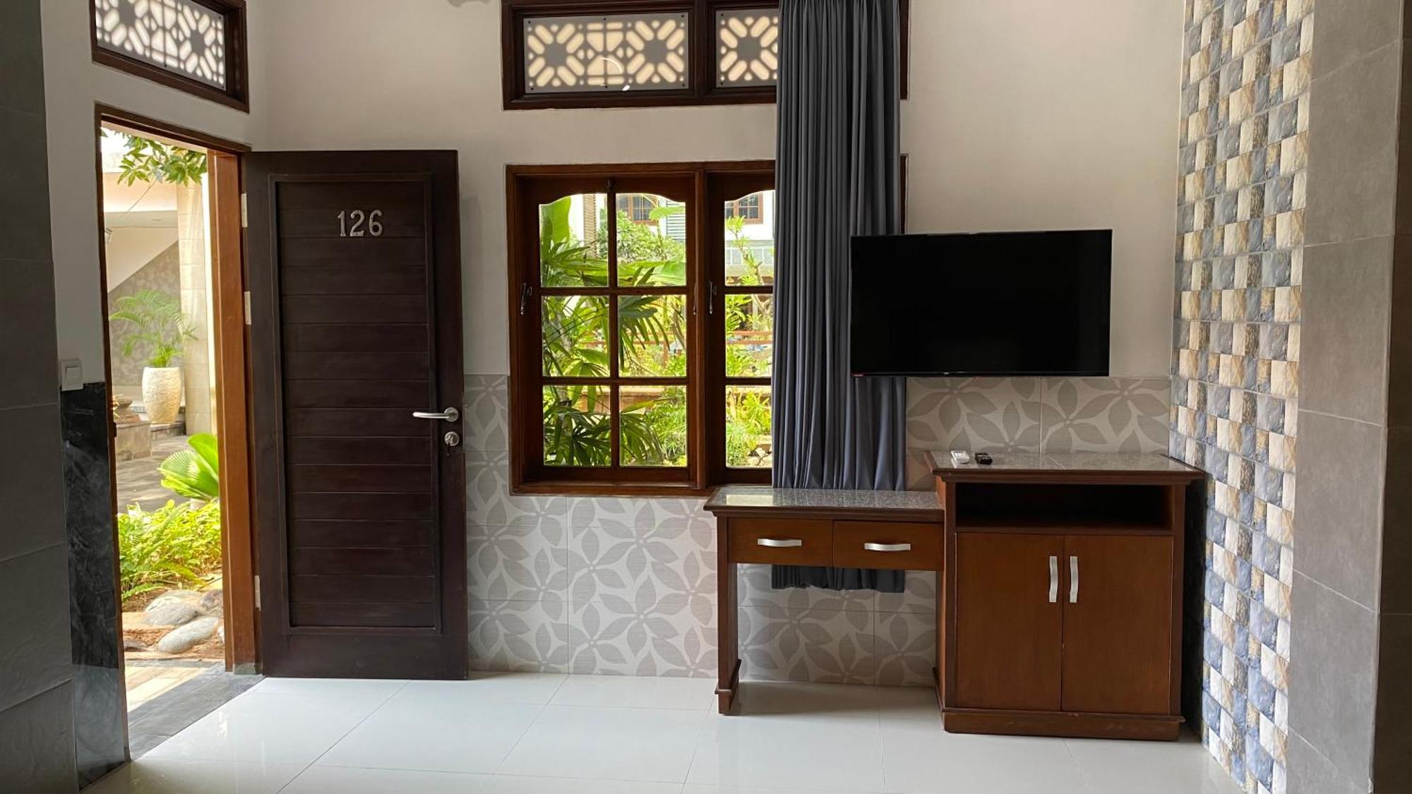 Sandat Hotel Legian Exterior photo